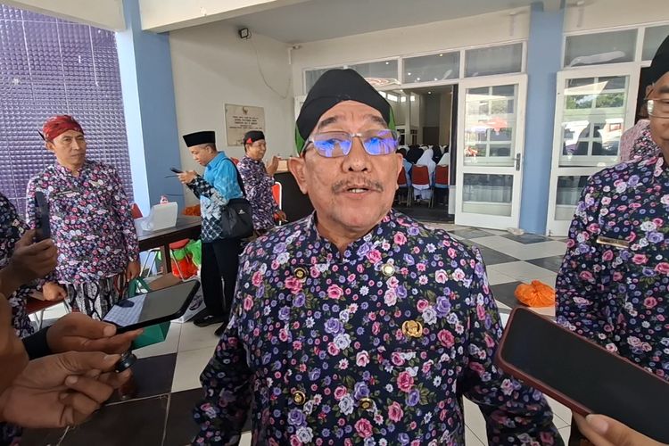 Wabup Sumenep Ingatkan Calon Jemaah Haji Tak Jualan Rokok di Saudi