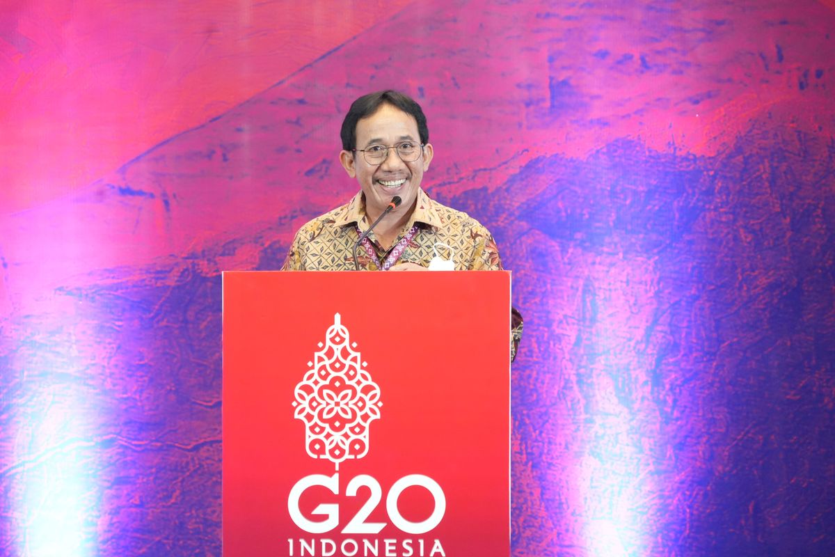 Dirut PTBA raih penghargaan The Best CEO in Beyond Coal dari Tempo dan IDN Financials.