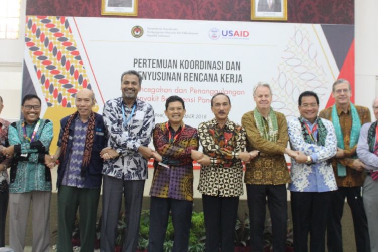 USAID Deputy Mission Director, Ryan Washburn (dua dari kiri) hadir dalam Koordinasi dan Penyusunan Rencana Kerja Pencegahan dan Penanggulangan Penyakit Berpotensi Pandemi, Jakarta, Rabu (5/9/2018).