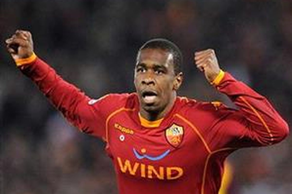 Defender AS Roma, Juan.