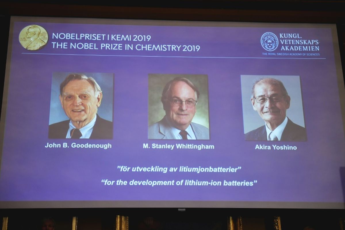 Peraih Nobel Kimia 2019, John Goodenough (97) dari AS, Stanley Whittingham dari Britania, dan Akira Yoshino dari Jepang.