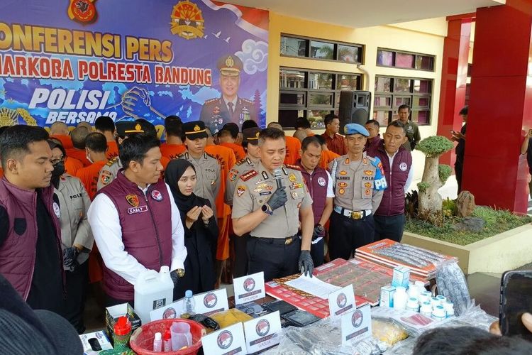 Polresta Bandung Tangkap 52 Tersangka Narkoba, Bukti Ditaksir Rp 1 Miliar, Sabu Dikendalikan dari Lapas