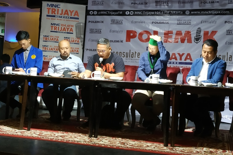 Perwakilan Badan Eksekutif Mahasiswa (BEM) Jakarta, Andi Prayoga dalam sebuah diskusi di Kawasan Menteng, Jakarta Pusat, Sabtu (28/9/2019). 