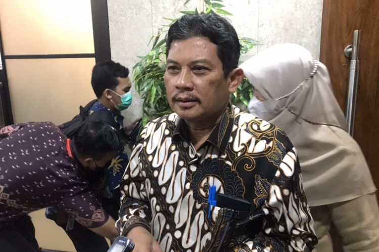 Direktur Utama BPJS Kesehatan Ali Ghufron Mukti saat diwawancarai wartawan di Gedung MPR/DPR RI, Selasa (20/9/2022)