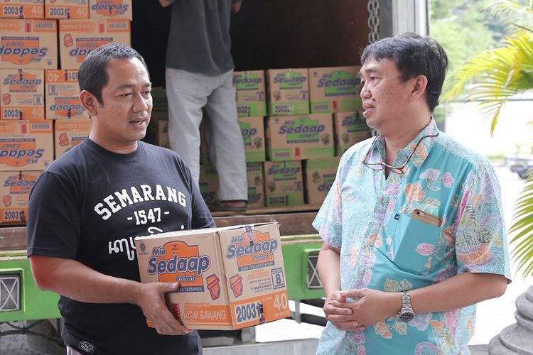 Wali Kota Semarang Beri Bantuan Sembako Gratis bagi OPD
