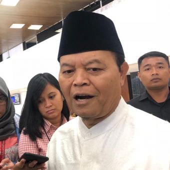 Wakil Ketua Majelis Syuro PKS Hidayat Nur Wahid di kompleks parlemen, Jumat (16/11/2018). 
