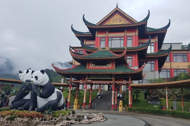 Istana Panda di Taman Safari Bogor, Jawa Barat. Berikut rekomendasi hotel dekat Taman Safari Bogor