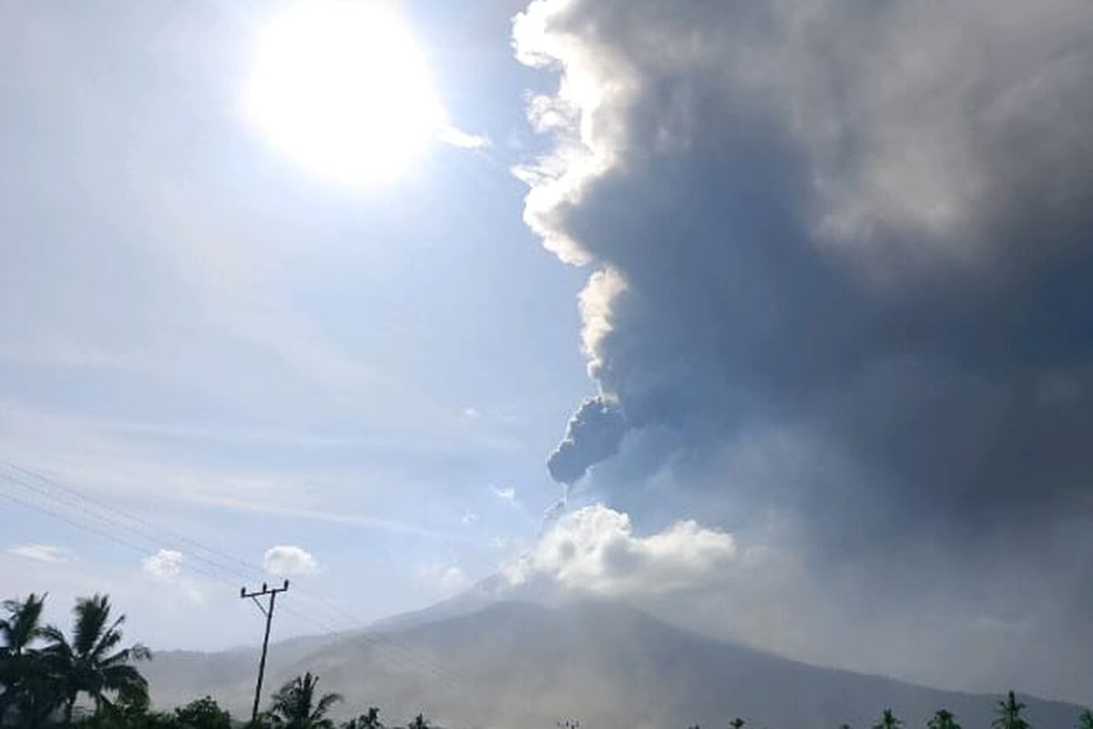 Erupsi Lewotobi, SMAN 1 Titehena Jadi Tempat Pengungsian, Sekolah Diliburkan