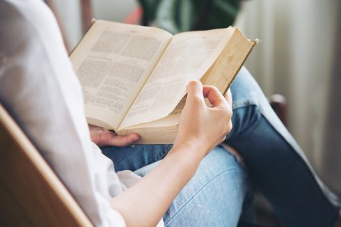 3 Manfaat Hobi Membaca Buku, Tak Cuma Tambah Wawasan