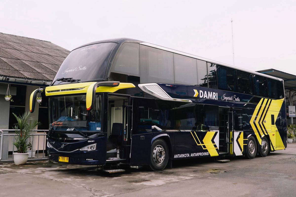 Ilustrasi bus sleeper DAMRI