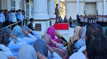 Haji 2026 Hadir dengan Kebijakan Baru, Kartu Nusuk Dibagikan di Asrama Haji Embarkasi