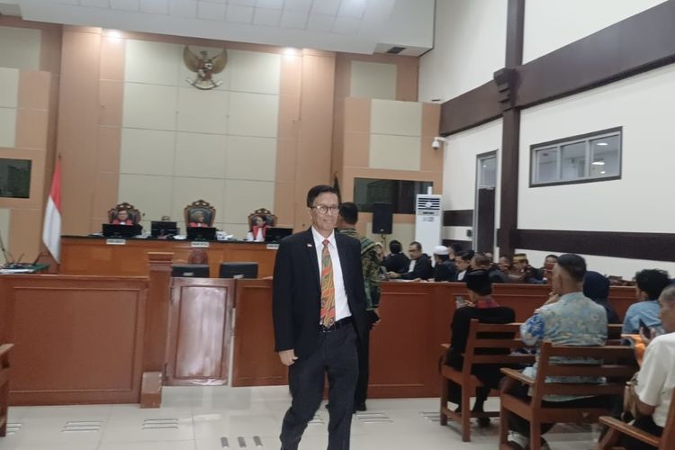 Meski Tak Pernah Lihat Langsung, Freddy Alex dan Andi Azwan Yakin Ijazah Jokowi Asli