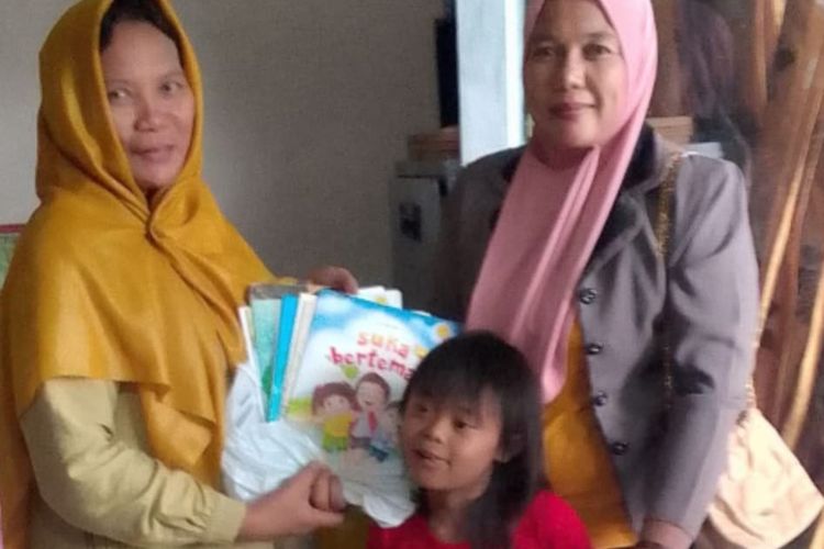 Menolak Padam, Kala Ruang Baca di Sumbawa, Kalah Ramai dari Layar Gawai