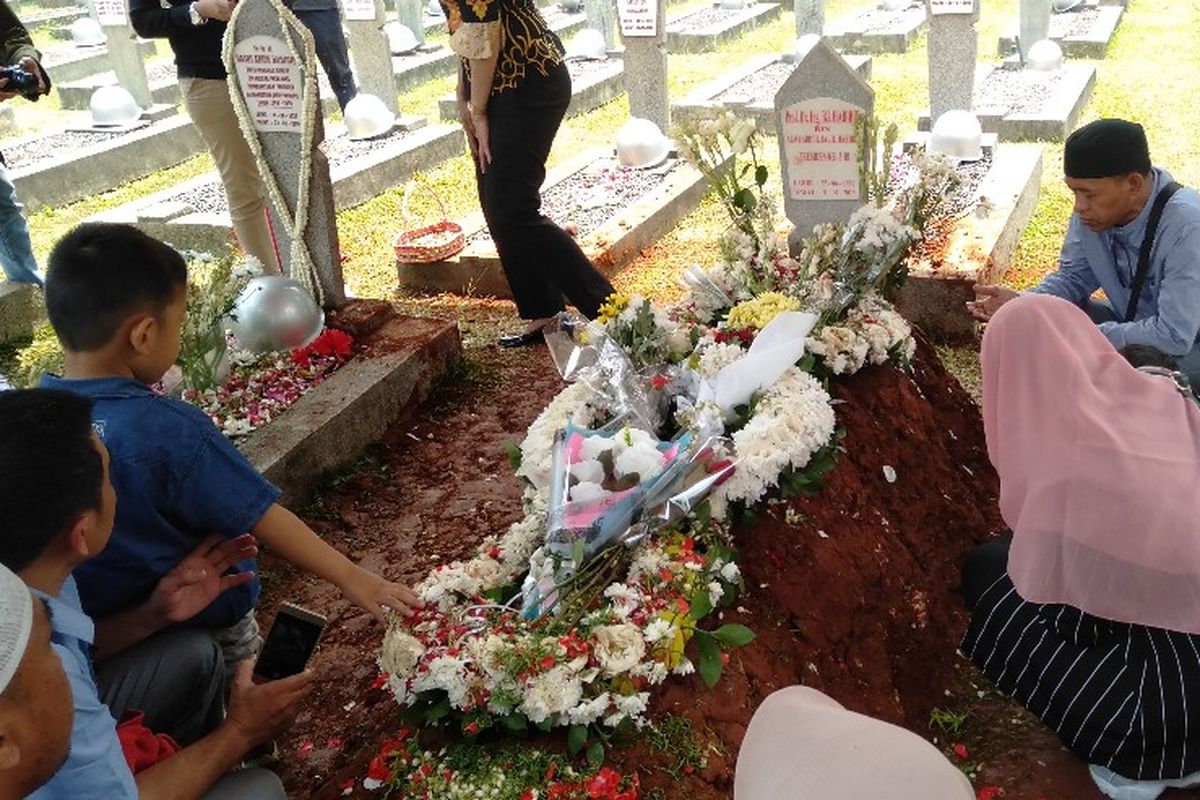 Makam Presiden ke-3 RI Bacharuddin Jusuf Habibie di Taman Makam Pahlawan , Jakarta Selatan, Jumat (13/9/2019).