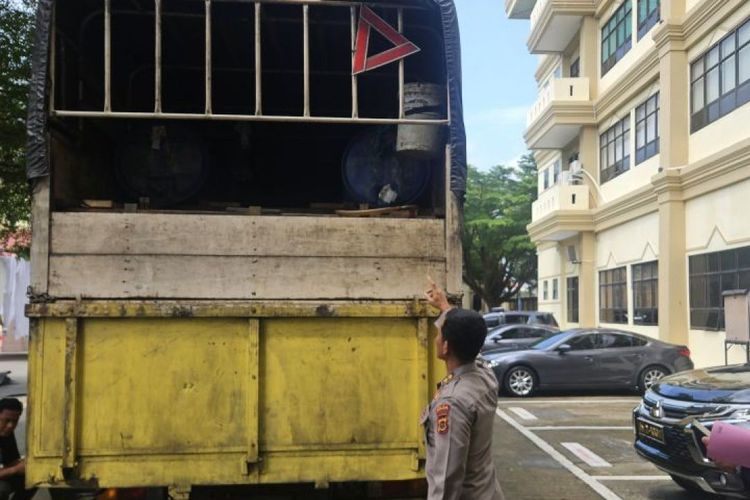 Penyelundupan 11,4 Ton Minyak Tanah Olahan Ilegal Digagalkan di Jambi, Dua Sopir Diamankan