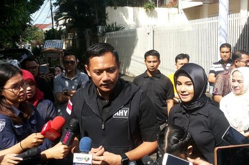 Annisa Pohan Berhijab Saat Pencoblosan