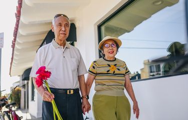 Mengetahui apa itu penyakit parkinson, penyebab, serta gejalanya sangatlah penting agar bisa melakukan tindakan pencegahan yang diperlukan.