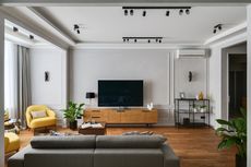 Nih Rumus Menghitung Jarak Ideal Sofa dengan TV