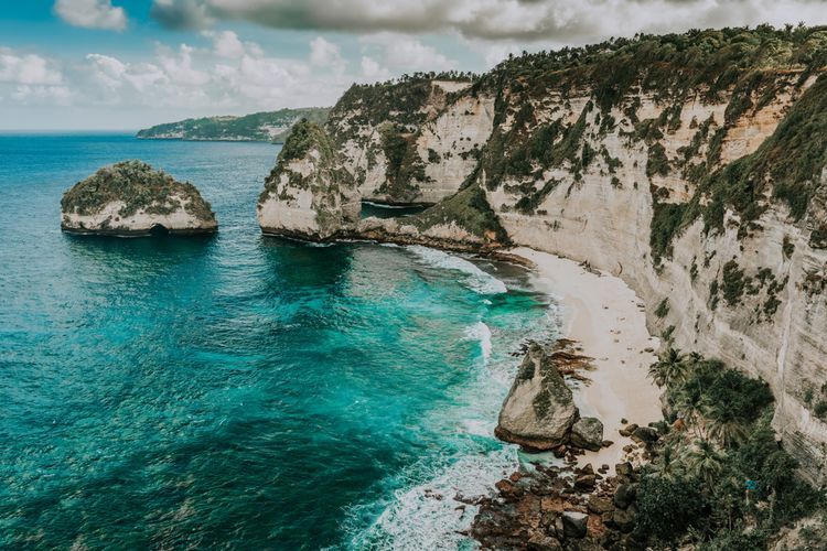 Pantai Diamond di Nusa Penida, Bali