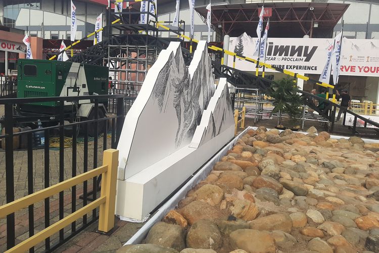 Arena test drive Suzuki Jimny 5 Pintu di IIMS 2024