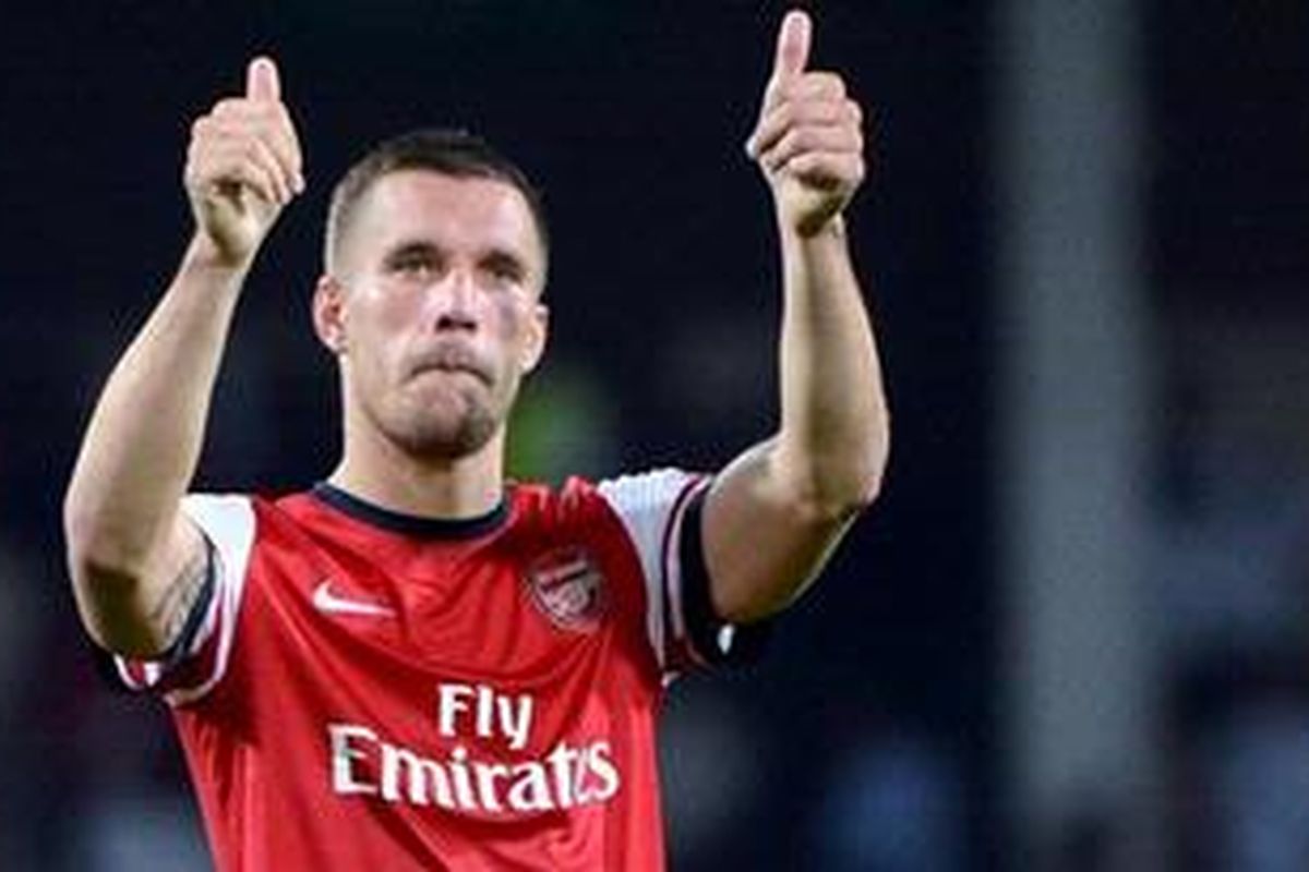 Penyerang Arsenal, Luka Podolski, usai mengantarkan skuadnya meraih kemenangan perdana 2-1 atas Montpellier dalam laga perdana Grup B Liga Champions, di La Mosson Stadium, Selasa atau Rabu (19/9/2012) dini hari WIB. Ia mencetak satu gol dalam laga tersebut. 