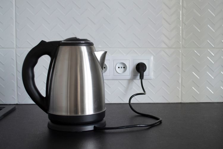 Illustration of an electric kettle.