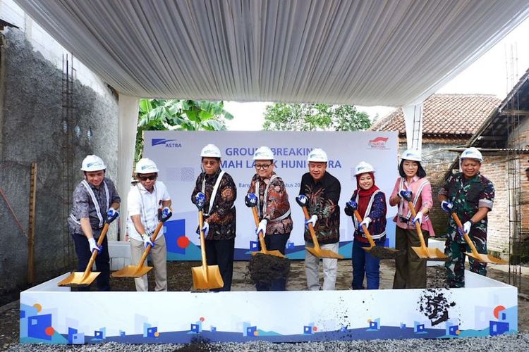 Astra Bangun 250 Rumah Layak Huni Gratis untuk Warga Banyumas dan Garut 