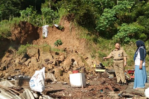 Tanah Longsor Timpa Tempat Produksi Grubi di Magelang, 4 Orang Terluka