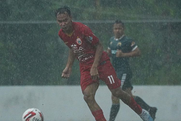 Pertandingan uji coba Persija vs PS Tira Persikabo di Depok, Jawa Barat, Selasa (15/9/2020).