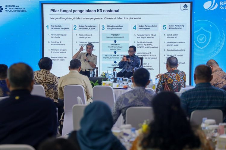 Menteri Ketenagakerjaan Yassierli saat menjadi pembicara dalam acara bertajuk ?Menguatkan Peran BPJS Ketenagakerjaan dalam Mengurangi Kecelakaan Kerja di Industri? di Jakarta, Kamis (21/5/2026).