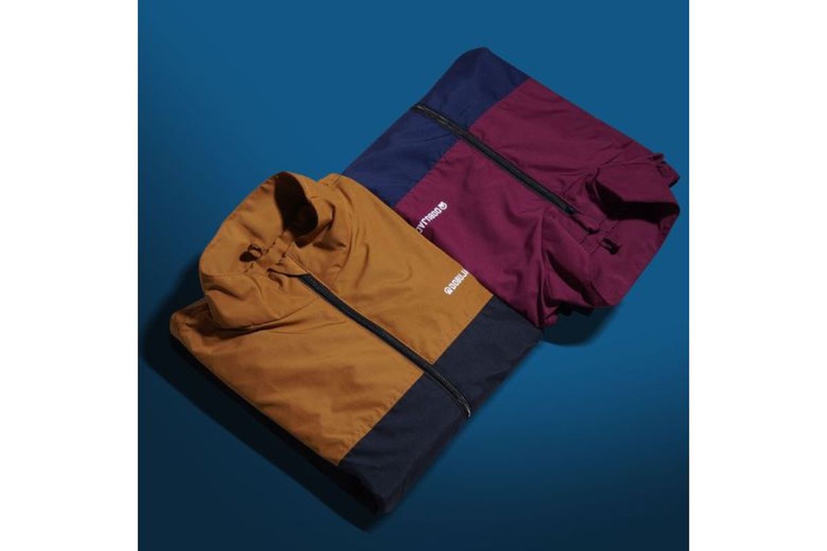 Salah satu produk jaket dari Dobujack.