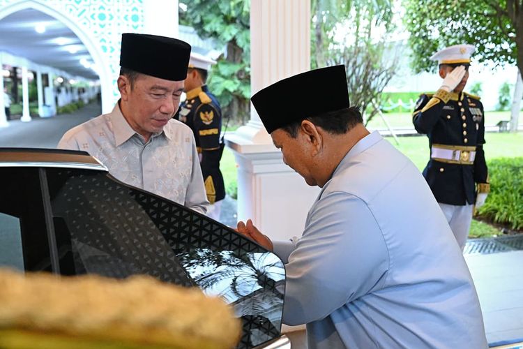 Momen Hangat Prabowo Sambut Jokowi di Istana: Maaf Lahir Batin Pak