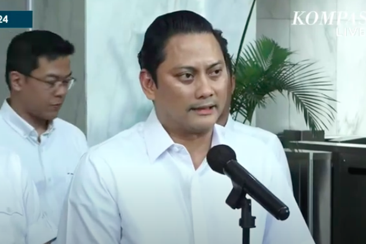 Foto : Profil Thomas Djiwandono, Keponakan Prabowo Yang Akan Dilantik ...