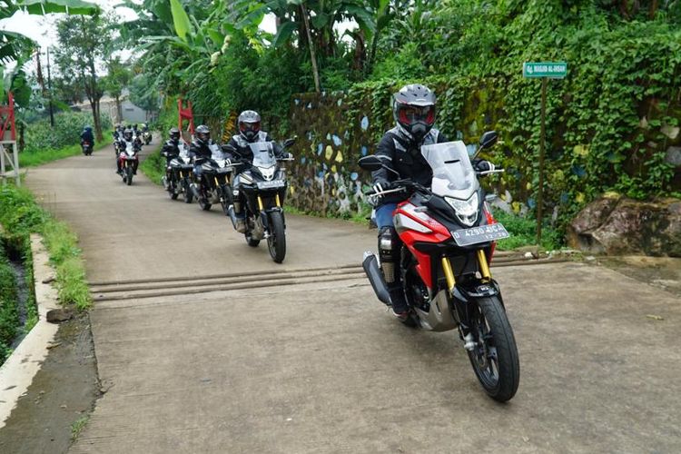 Test ride Honda CB150X