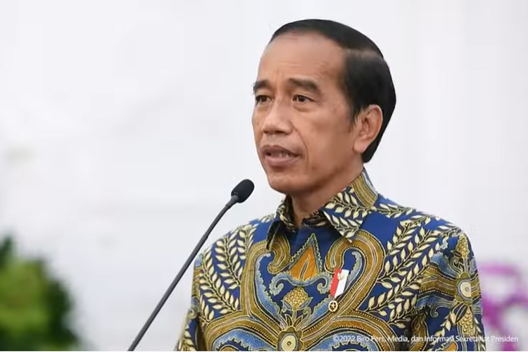 Presiden Jokowi saat memberi penjelasan soal Mudik dan pemberian THR juga Gaji-13 2022