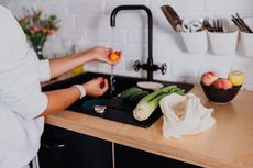 Stop Lakukan 3 Kebiasaan Kotor di Dapur Ini, Berbahaya untuk Kesehatan
