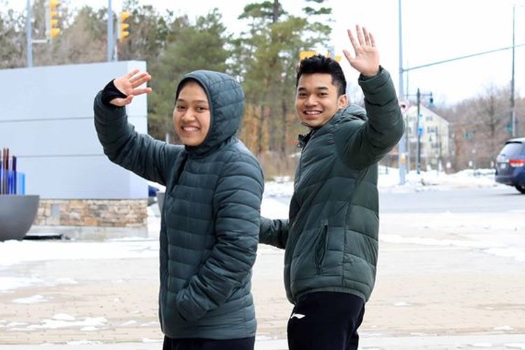 Sukses merebut gelar juara di BWF World Junior Championships 2018, pasangan ganda campuran Leo Rolly Carnando/Indah Cahya Sari Jamil langsung tuntaskan nazar berjalan kaki