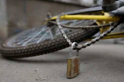 Kain Penutup Kepala Terjerat Roda Sepeda, Gadis 10 Tahun Meninggal