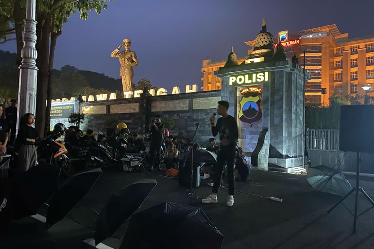 Aksi Kamisan di Semarang Tuntut Cabut UU TNI dan Desak Pemecatan Aipda Robig