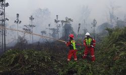 Ritual Saban Kemarau: Sibuk 'Water Bombing', Masalah Mendasar Diabaikan