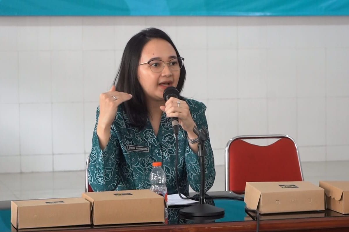 Mbak Cicha dalam acara Penguatan Kelembagaan PKK dalam Pemberdayaan Masyarakat dan Pembangunan Kediri yang digelar di Ruang Sekartaji Komolek Pendopo Panjalu Jayati, Selasa (24/10/2023).

