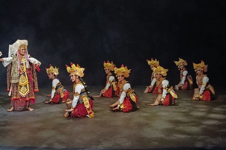 Mendobrak Stigma, Menafsir Ulang Calon Arang lewat Suara Perempuan dari Panggung Palegongan Satua Calonarang