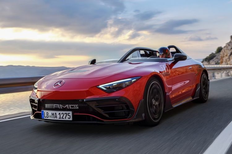 Mercedes-AMG PureSpeed Meluncur, Atapnya Terinspirasi dari F1