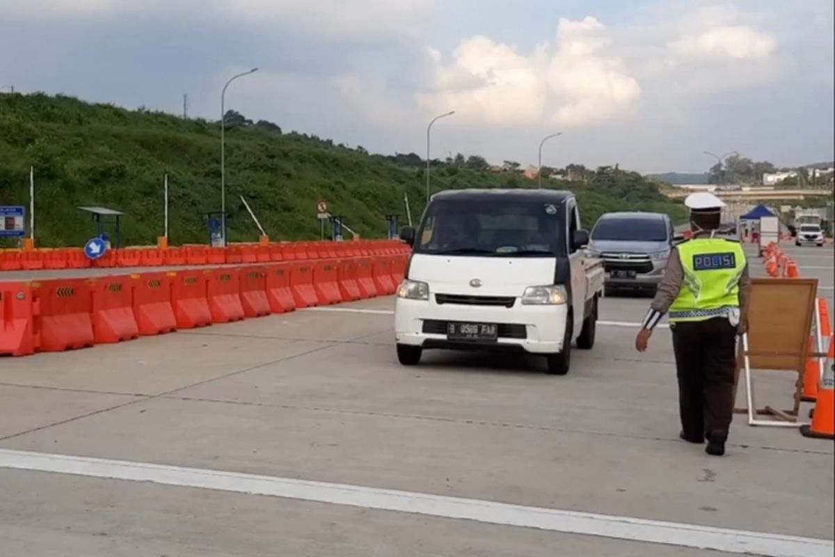 Gerbang Tol Kalikangkung Semarang, Jateng