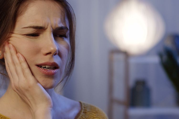 6 Cara Mengatasi Sakit Gigi Setelah Ditambal