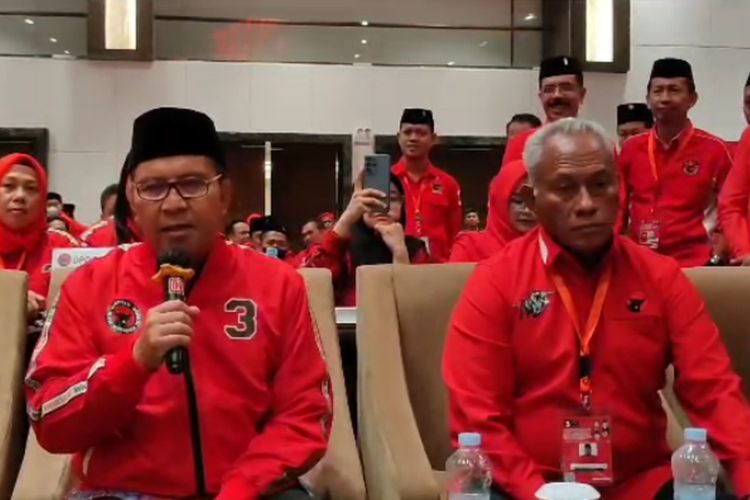 Wali Kota Makassar, Mohammad Ramdhan Pomanto resmi bergabung di Partai Demokrasi Indonesia Perjuangan (PDIP) setelah hengkang dari Partai Nasional Demokrasi (Nasdem).