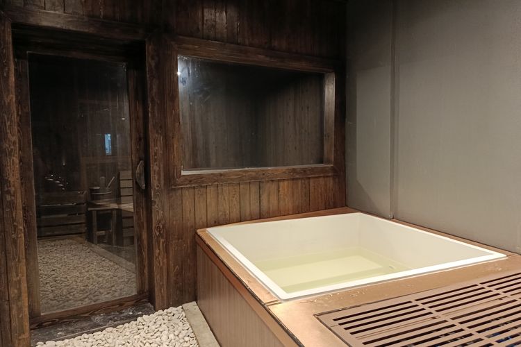 Sauna dan Ice Bath di Mercure Jakarta Grogol, Jakarta Barat, Jumat (1/5/2026).