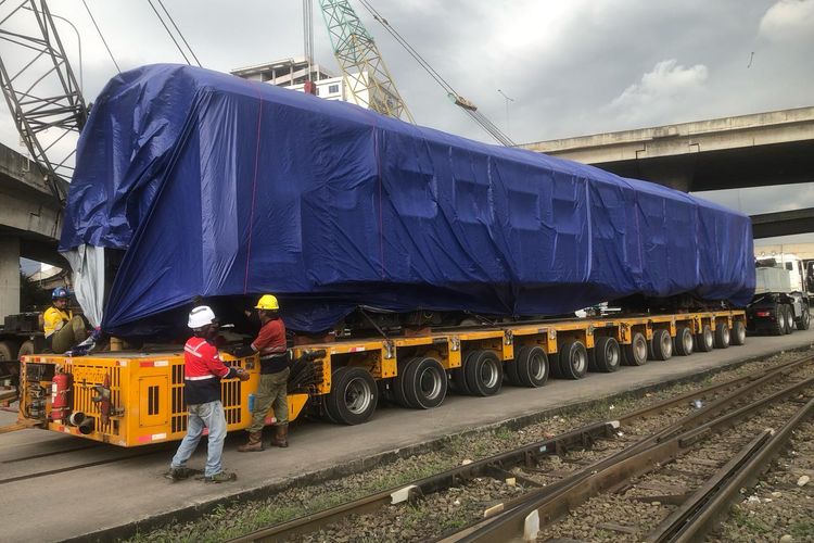 PT Kereta Api Indonesia mengirim 22 unit kereta api ke Sumatera Barat dan Lampung secara bertahap mulai 1 Maret 2025.