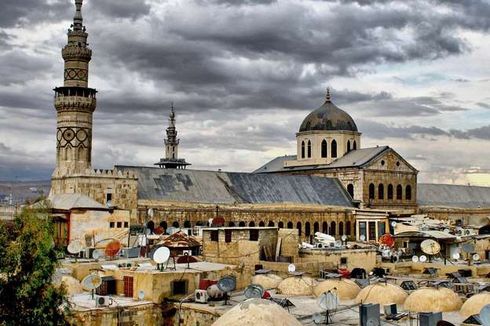 Kekhalifahan Bani Umayyah: Masa Keemasan dan Akhir Kekuasaan