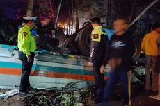 Diduga Rem Blong, Truk Pengangkut Cairan Infus Kecelakaan di Jalan Lingkar Salatiga